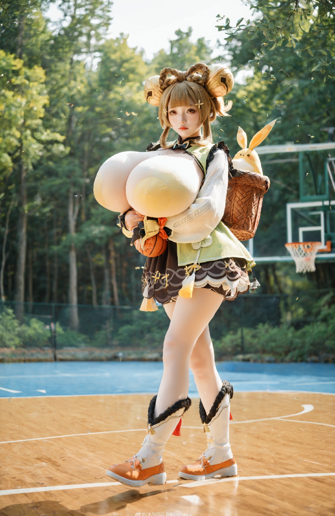 yaoyao cosplay (genshin impact)