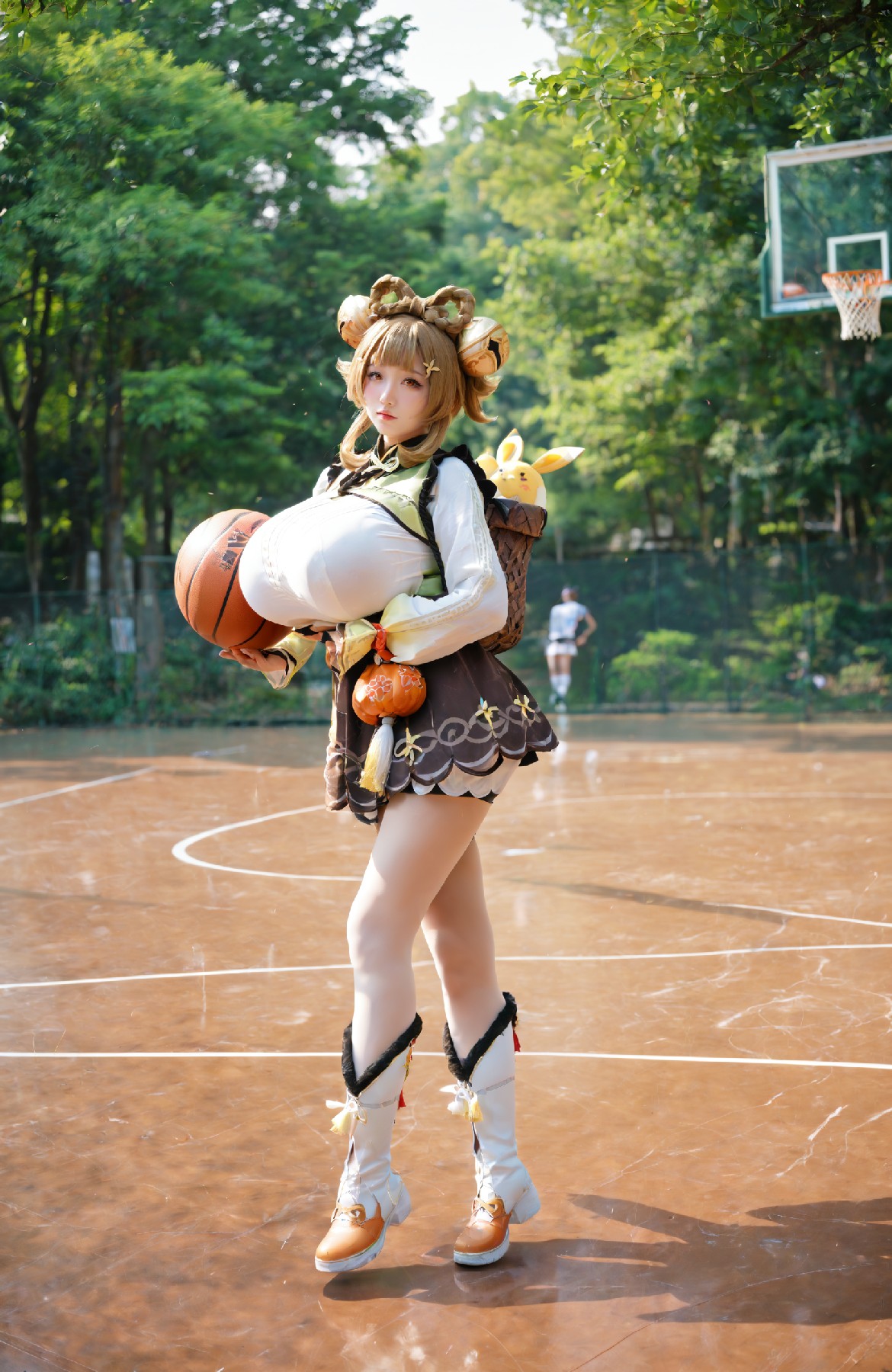 yaoyao cosplay (genshin impact)