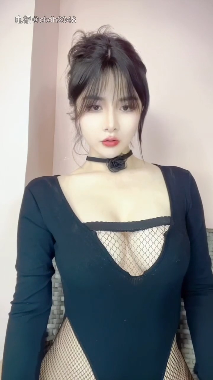 Half-Sugar Streamer [Spicy Girl Spicy] Bonus Video