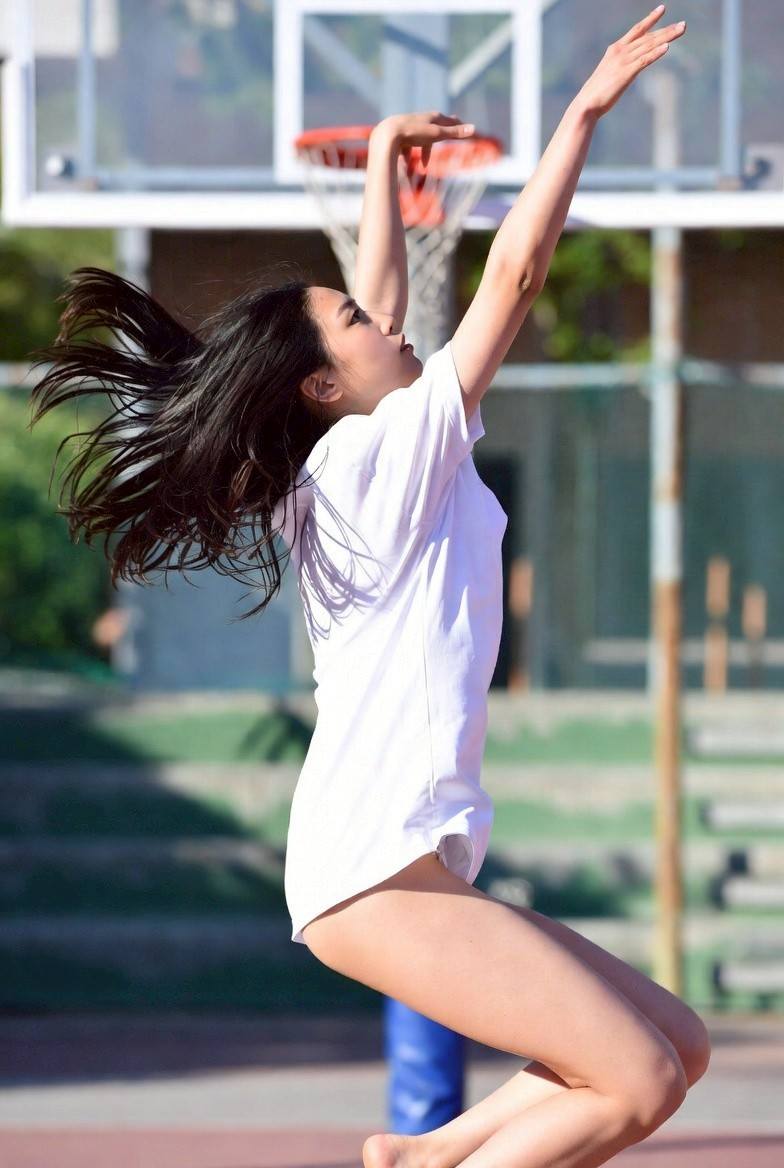 I want to play basketball.